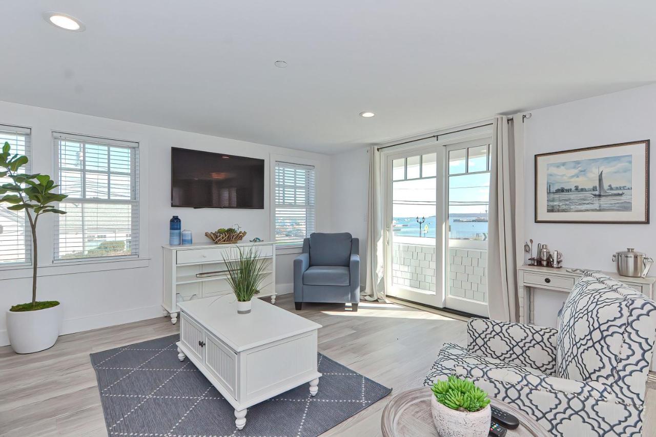 Harbourtown Suites On Plymouth Harbor Exterior foto